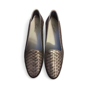 Trotters Liz Ballet Flat In Pewter, Size 8.5N, Excellent Condition